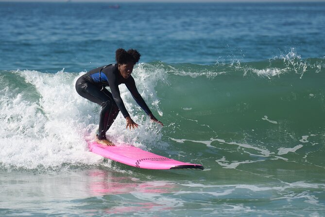 2-Hour Group Surf Lesson in Santa Monica - Group logistics: how sharing coaching works with up to 12 travelers