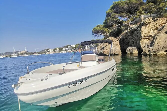 2 Hours Boat Rental in Santa Ponsa without License - A No-License Boat Rental in Santa Ponsa: How It Works on the Water