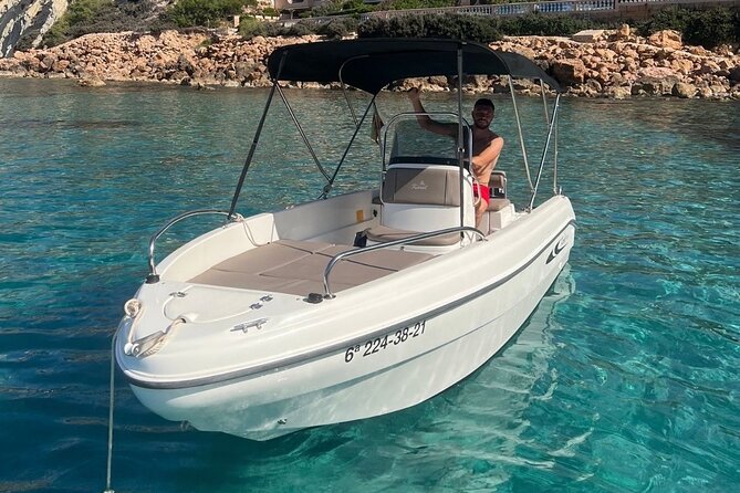 2 Hours Boat Rental in Santa Ponsa without License - Snorkeling Gear, Two Fridges, and Staying Comfortable