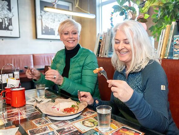 3-Hour Shared Christmas Food Tour with Guide in Reykjavik - Key tour highlights at a glance