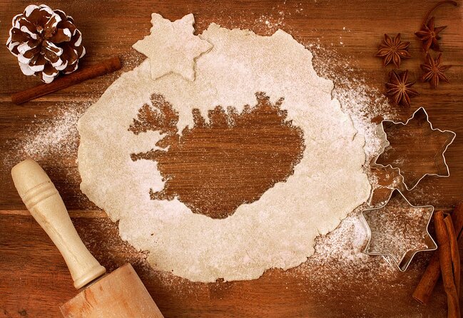 3-Hour Shared Christmas Food Tour with Guide in Reykjavik - Stop-by-stop: what you’ll do and what you’ll sample