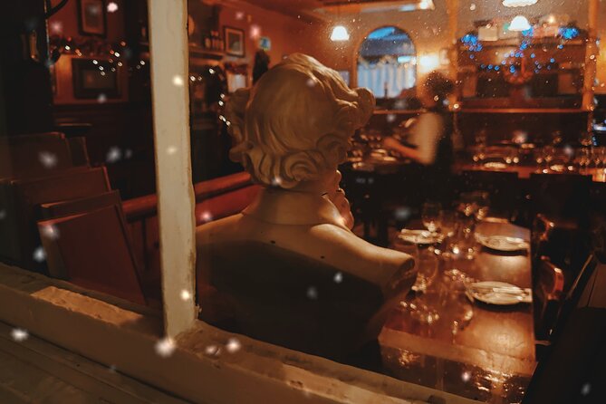 A Christmas Carol and Charles Dickens Old London Walking Tour - A Christmas Carol and Dickens walking tour: why this route feels different