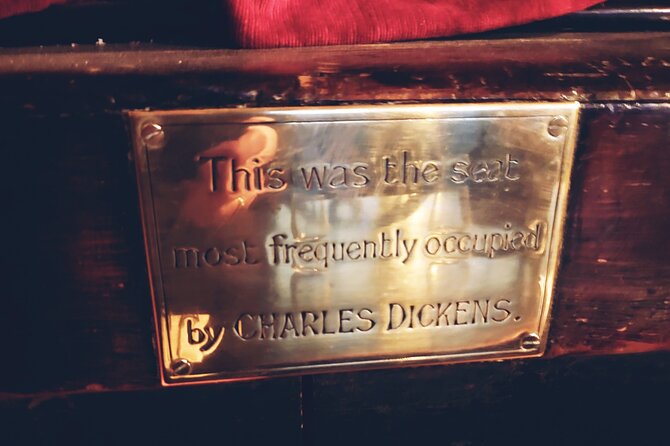 A Christmas Carol and Charles Dickens Old London Walking Tour - George and Vulture: Dickens’s chop house and Pickwick Club meetings