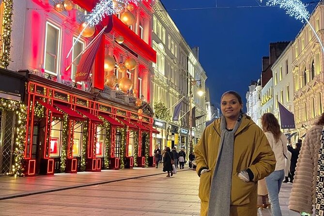 A Fairytale Christmas Day with Food and Christmas Concert - A 3-hour London Christmas walk that mixes lights, legends, and music