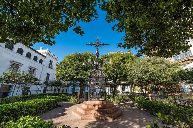 Alcazar, Cathedral, Santa Cruz Quarter, Bullring and River Cruise Tour in Seville - Plaza de España in Maria Luisa Park: a must-see shortcut by minibus