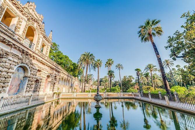 Alcazar, Cathedral, Santa Cruz Quarter, Bullring and River Cruise Tour in Seville - Torre del Oro and San Telmo: legend-friendly landmarks from the road