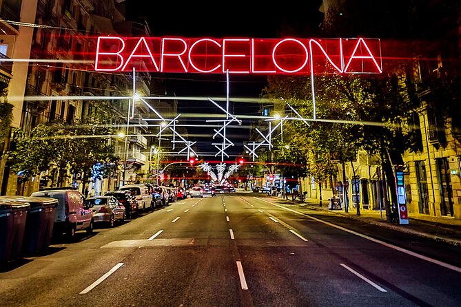 Barcelona Christmas Walking Tour - From Santa Workshop to a Christmas Restaurant With Real Local Tips