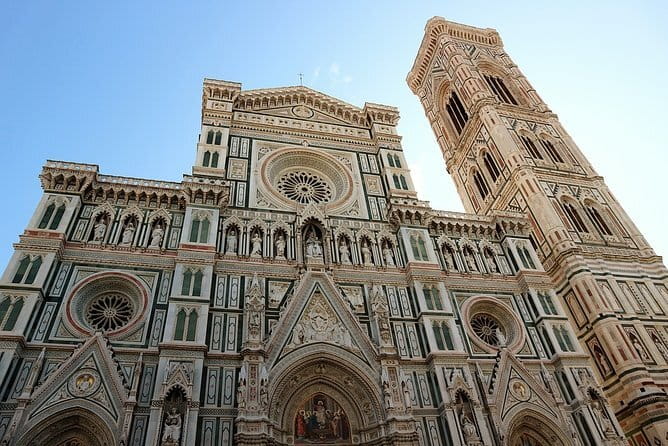 Basilica of Santa Croce: Where Legends Rest in Florence - Your guide can make or break the hour