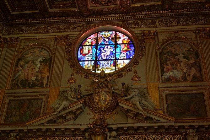 Basilica of Santa Maria Maggiore Tour - Inside the basilica: Salus Populi Romani and the popes behind the art