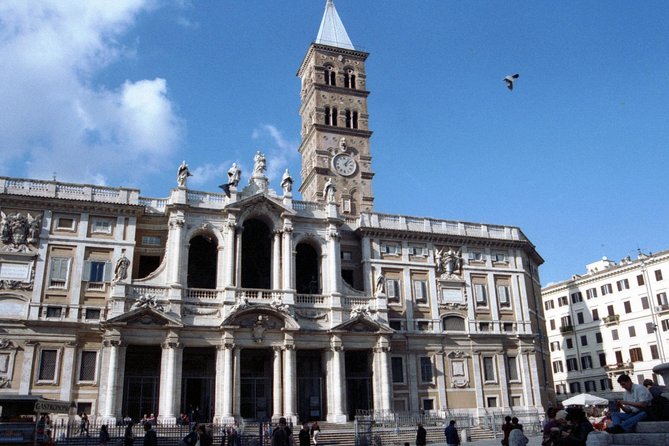 Basilica of Santa Maria Maggiore Tour - Chapels, burials, and the details that stop you cold