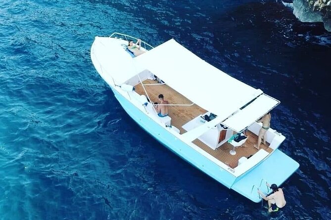 Boat tour to the caves of Santa Maria di Leuca - Food and drinks: what’s included and what you should plan for