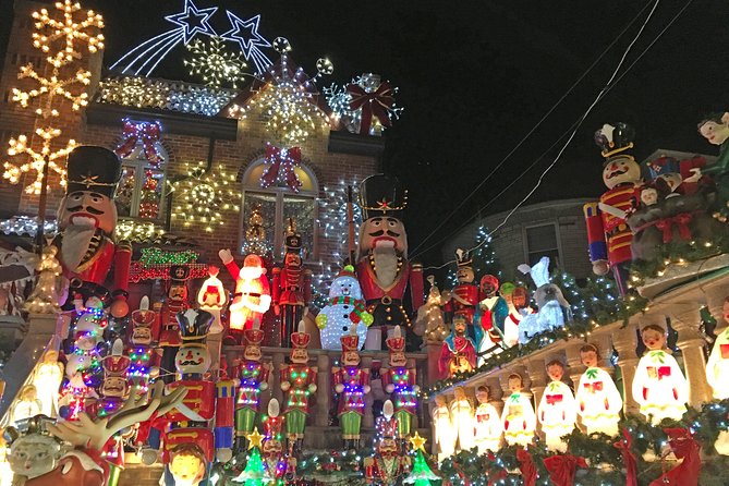 Brooklyn Christmas Lights Walking Tour at Dyker Heights - Key things to know before you go