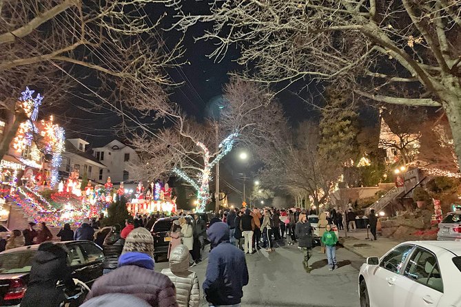Brooklyn Christmas Lights Walking Tour at Dyker Heights - Dyker Heights Holiday Lights: Why This Brooklyn Walk Feels Local