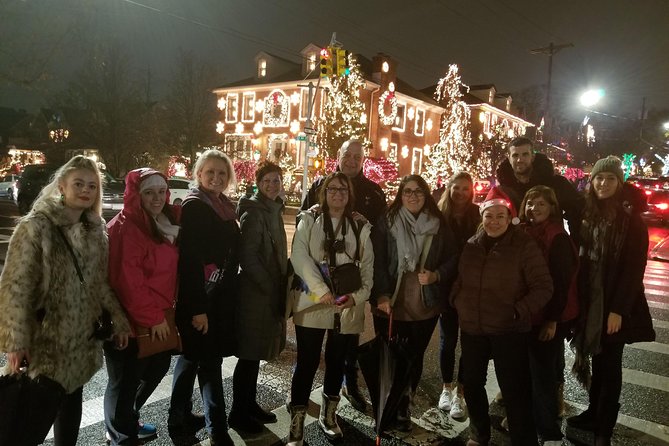 Brooklyn Dyker Heights Christmas Wonderland Bus Tour - Crossing into Brooklyn: tunnel time, bridges, and a borough crash course