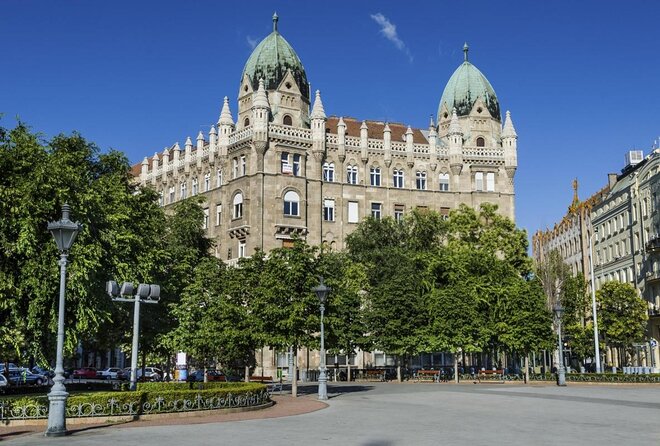 Budapest Christmas Walking Tour & Entry to St Stephen's Basilica - Key things I’d focus on before you go