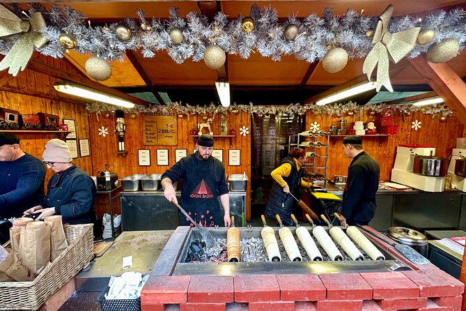Budapest Wonderland - A Christmas Market Tour with Chimney Cake & Mulled Wine - Entering Budapest’s Christmas Mood at the Hungarian State Opera