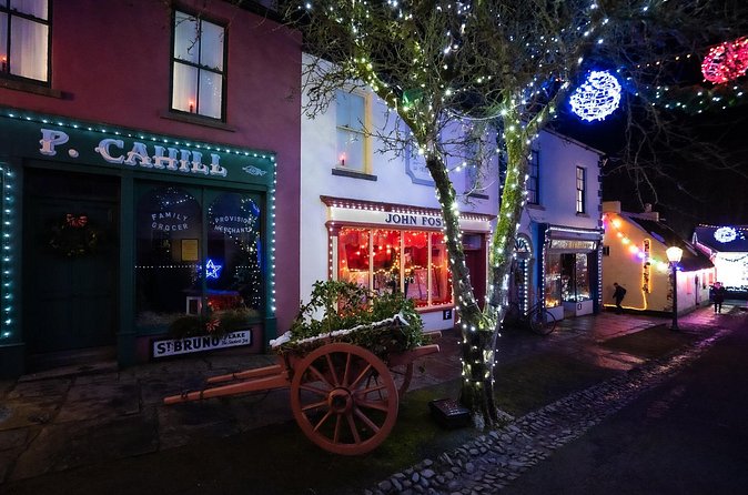 Bunratty Christmas Dinner and Show - A" Winter's Tale" - The Santa Moment: Magic for Kids, Patience Required for Parents