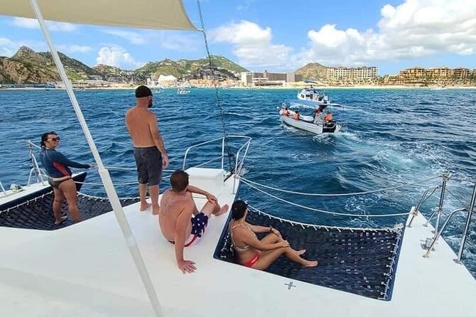 Cabo San Lucas and Santa Maria Bay Snorkeling Sightseeing Cruise - Stop 2: The Arch of Cabo San Lucas and that quick photo window