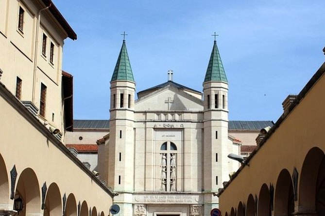 Cascia, Santa Rita and Roccaporena from Rome Private Day Tour - The morning pickup and the 10-hour rhythm