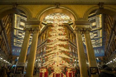 Celebrate Christmas in Rome - Small Group Walking Tour - Meeting at Piazza di Spagna: find your guide, then get going