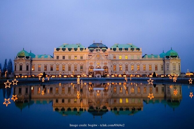 Christmas at Belvedere: 3hr Private Tour of Upper Palace & Market - Belvedere Museum’s Christmas Market stop: guided walking, then freedom