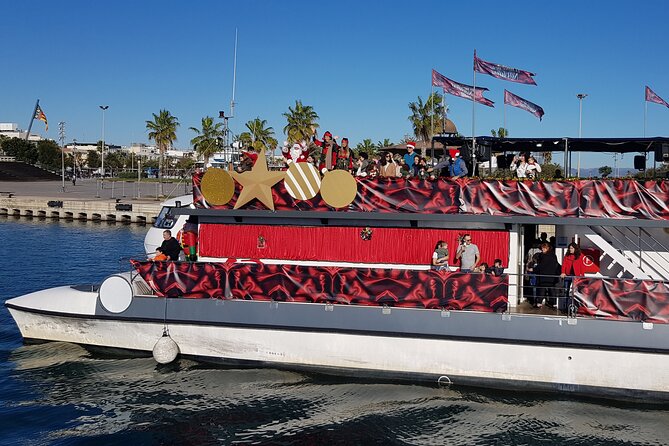Christmas Boat Experience in Valencia - The Grinch moment along the port: what kids get (and what adults should expect)