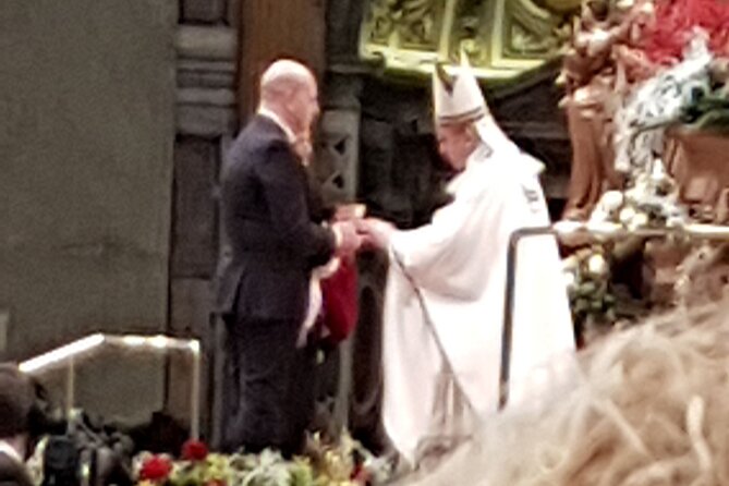 Christmas Eve Mass at the Vatican with Pope Leone XIV Private - Inside St. Peter’s Basilica: ceremony time, Pope-led prayers, and seating support