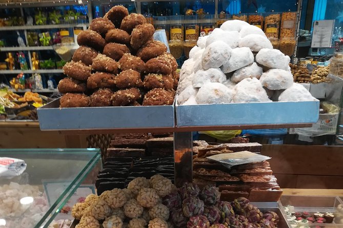 Christmas food and walking tour in Athens - Why this Athens Christmas food walk works