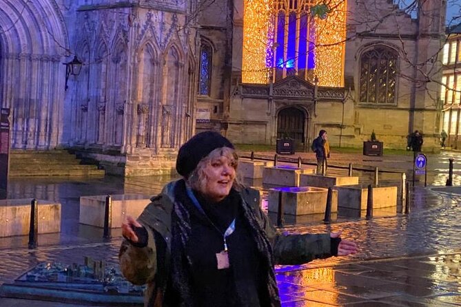 Christmas Guided Walking Tour in York - York Minster: where 1500 years of Christmas stories start