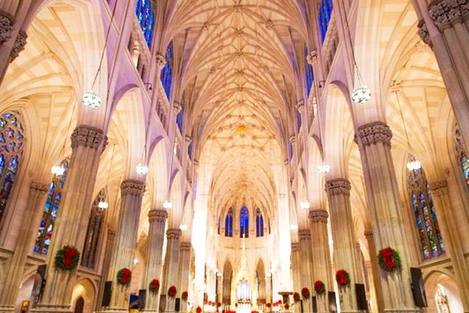 Christmas in New York: Private Holiday History Tour - Fifth Avenue Holiday Displays: Learning How the Window Shows Work