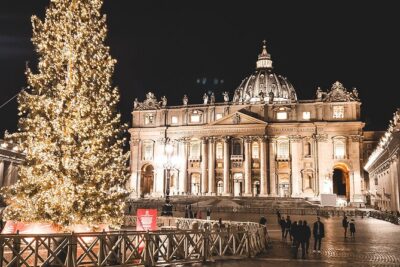 Christmas Journey in Rome – Private Walking Tour - Arch of Constantine: lights, photos, and what it meant long ago