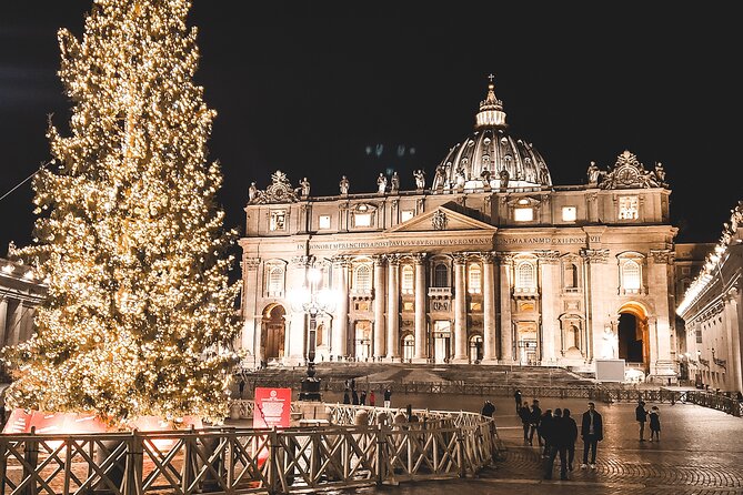 Christmas Journey in Rome – Private Walking Tour - Arch of Constantine: lights, photos, and what it meant long ago