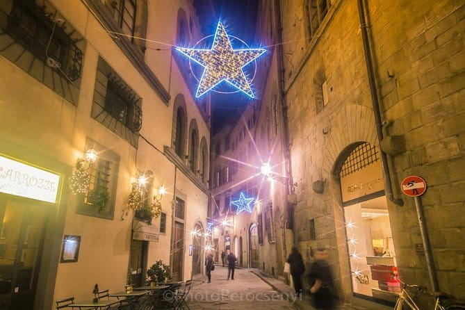 Christmas Lights Private Photo Tour in Florence - A real photo guide (Eva Perocsenyi) makes the difference