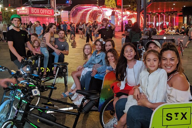 Christmas Lights Rickshaw Tour in Perth - Stop-by-stop: Museum of Perth and the Ute light feature