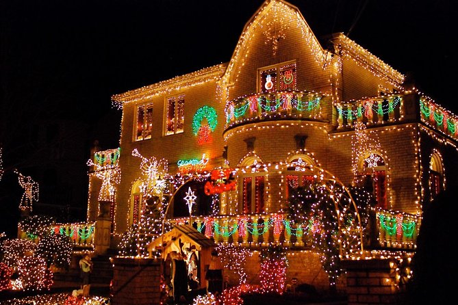 Christmas Lights Tour - Why This Christmas Lights Route Works in NYC