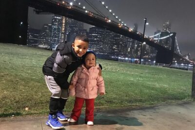 Christmas Lights Tour - Brooklyn Bridge: The History Stop That Sets the Tone