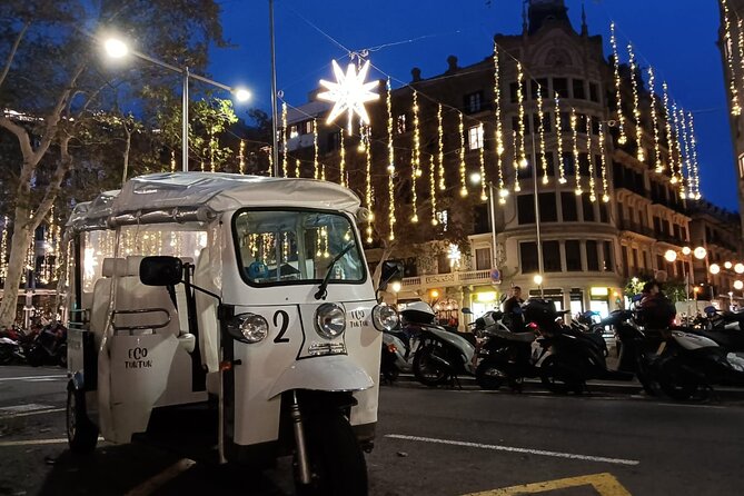 Christmas Lights Tour of Barcelona in Private Eco Tuk Tuk - Plaça d’Urquinaona and the Rambla de Catalunya: Where the Lights Feel Close