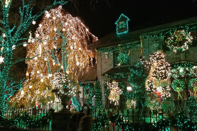 Christmas Lights Tour of Dyker Heights Brooklyn - Stop 1: Dyker Heights Christmas Lights for Photo-First Fun