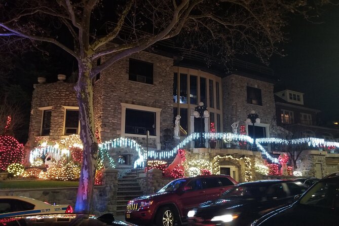 Christmas Lights Tour of Dyker Heights Brooklyn - How the 3–4 Hours Work with NYC Traffic