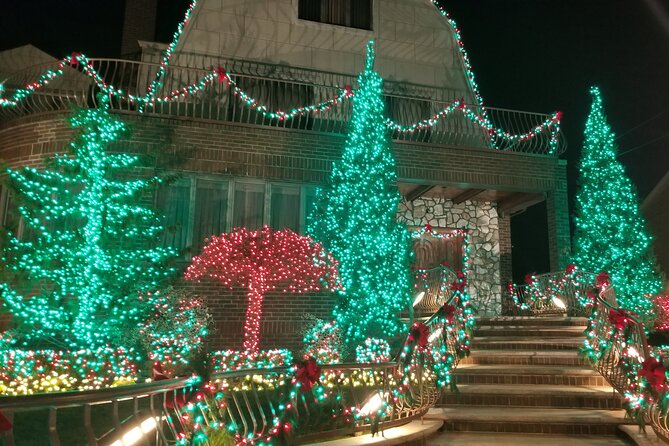 Christmas Lights Tour of Dyker Heights Brooklyn - Meeting in Midtown: Where the Day Can Make or Break