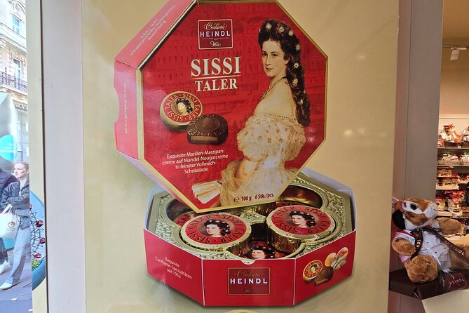 Christmas Markets & Shopping in Vienna - Hotel Sacher Vienna: the Sacher Cake stop that sets the tone