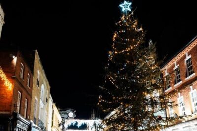 Christmas Mulled Wine Walk of Winchester - Winchester Castle Remains and the King Arthur Connection You Can Actually See