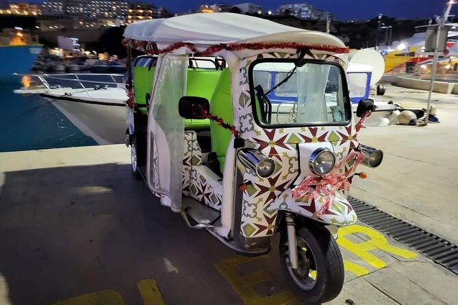 Christmas Tuk Tuk or Jeep tour in Gozo inc. Dinner - Getting picked up: Yippee sign, mobile ticket, and real-world timing