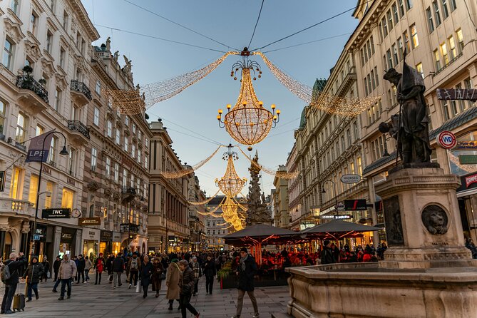Christmas Walk Vienna : 5 Markets & Old Town in 3h (EN/DE) - Starting at Mariahilfer Kirche: punchable Christmas energy