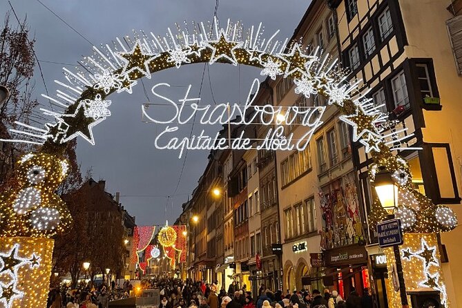 Discover Strasbourg Christmas markets - Free drink - A 2-hour route that stitches together Strasbourg’s top holiday stops