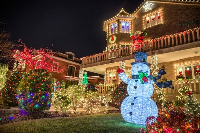 Dyker Heights Christmas Lights Tour from Times Square - Dyker Heights in Brooklyn: Where the Real Viewing Happens