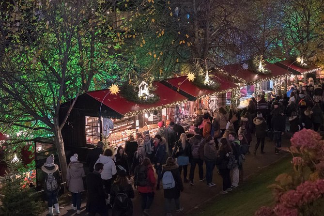 Edinburgh Christmas Tour, Highlights & Hidden Gems with a Local - Price and value: is $133.05 per person worth it?