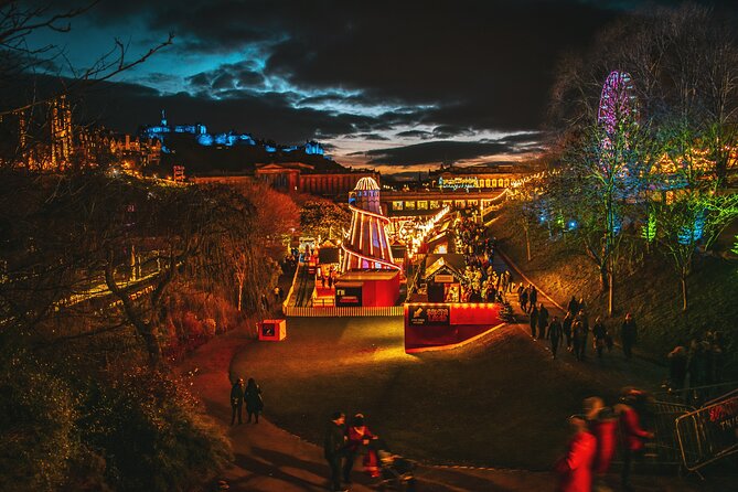 Edinburgh's Christmas Lights and festive Black Taxi Tour - Who This Private Christmas Lights Taxi Tour Fits Best