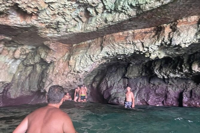 Excursions to the caves of Santa Maria di Leuca - Swimming inside the caves: what to expect and how to enjoy it