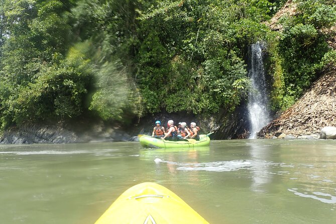 Extreme Rafting in Baños de Agua Santa Level III and IV+ - Who This Extreme Baños Rafting Fits Best (and Who Should Skip It)